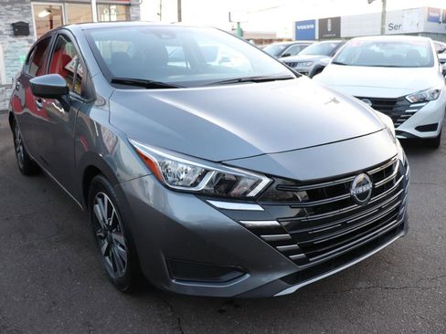 Used 2024 Nissan Versa SV image 7
