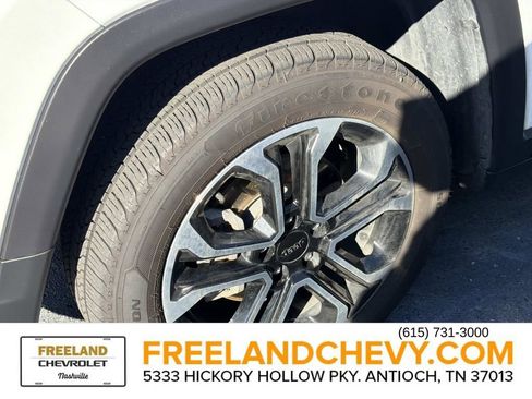 Used 2022 Jeep Compass Limited image 9