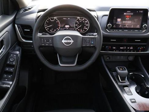 Certified 2026 Nissan Rogue SV w/ SV Premium Package FWD image 15