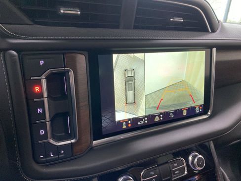Used 2023 GMC Yukon XL Denali Ultimate AWD/4WD image 35