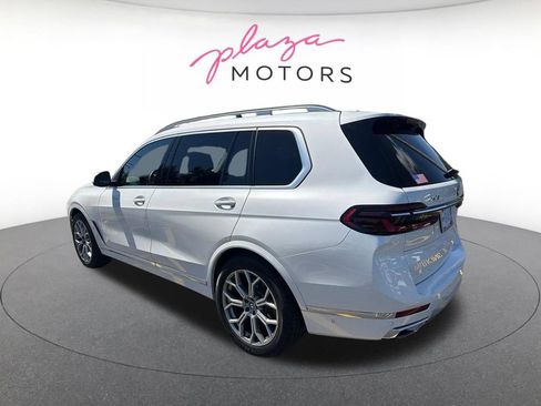 Certified 2025 BMW X7 xDrive40i w/ Premium Package AWD/4WD image 4
