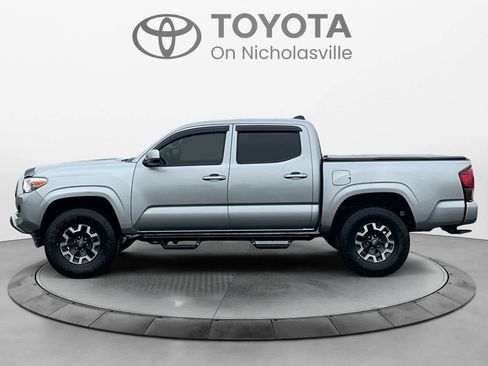 Used 2023 Toyota Tacoma SR image 3