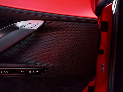 Used 2023 Ferrari SF90 Stradale Base image 37