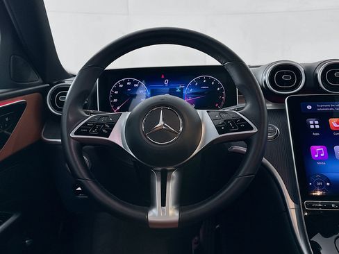 Used 2025 Mercedes-Benz C 300 Sedan image 18