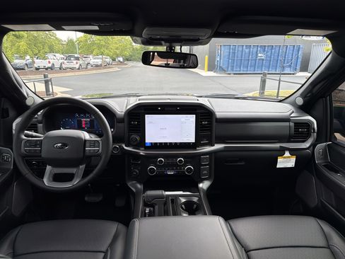 Used 2025 Ford F150 Lariat AWD/4WD image 45