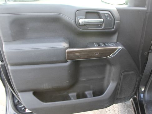 Used 2020 Chevrolet Silverado 1500 RST image 18