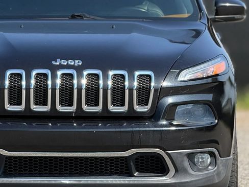 Used 2015 Jeep Cherokee Limited AWD/4WD image 12