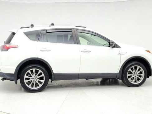 Used 2018 Toyota RAV4 Limited image 4