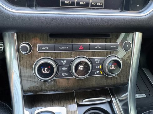 Used 2016 Land Rover Range Rover Sport Supercharged AWD/4WD image 41
