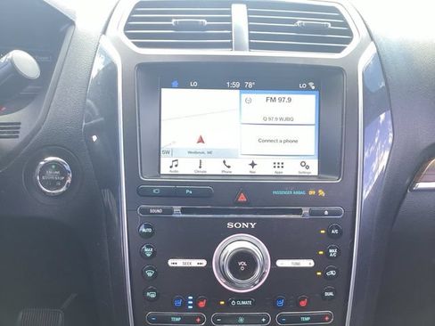 Used 2017 Ford Explorer Limited AWD/4WD image 10