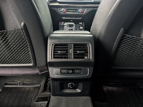 Used 2018 Audi SQ5 Premium Plus AWD/4WD image 19