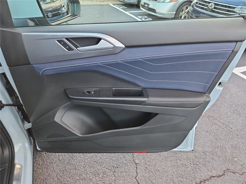 Certified 2025 Volkswagen Taos SEL image 28