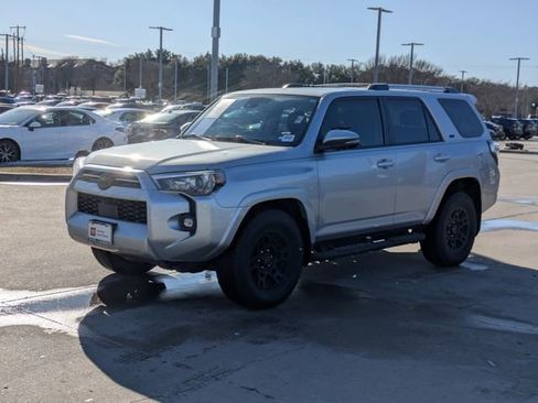 Certified 2023 Toyota 4Runner SR5 Premium image 10