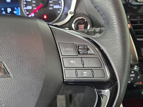 Used 2024 Mitsubishi Eclipse Cross SE image 31