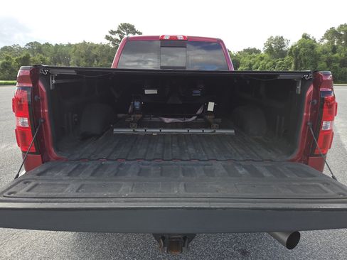 Used 2018 GMC Sierra 2500 Denali w/ Duramax Plus Package AWD/4WD image 20
