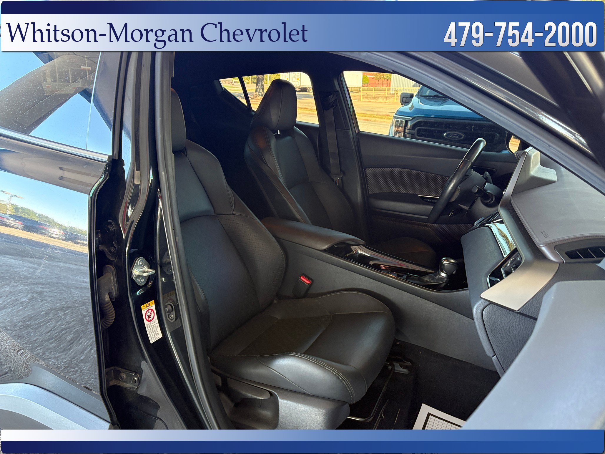 Used 2019 Toyota C-HR Limited FWD image 32