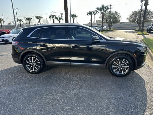 Used 2021 Lincoln Nautilus FWD image 7