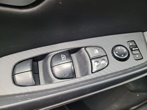 Used 2023 Nissan Sentra SV image 27