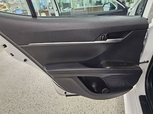Used 2023 Toyota Camry SE image 25