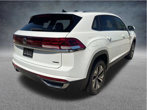 Used 2025 Volkswagen Atlas Cross Sport SE AWD/4WD image 8
