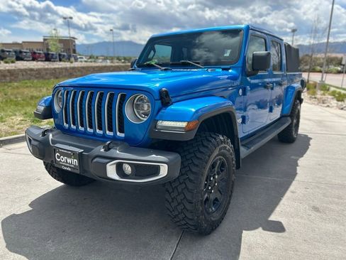 Used 2022 Jeep Gladiator Overland w/ Popular Equipment Package AWD/4WD image 3