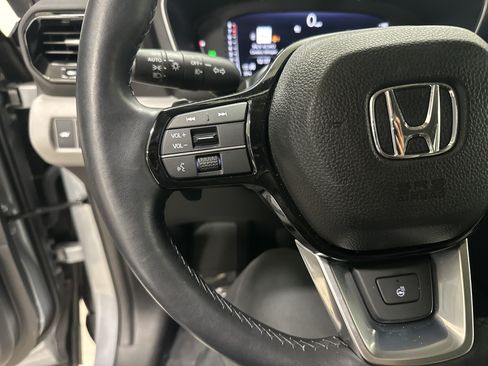 Used 2023 Honda Pilot Elite image 19