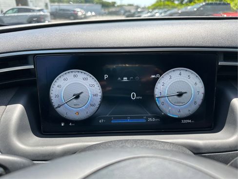 Used 2023 Hyundai Tucson Limited AWD/4WD image 18