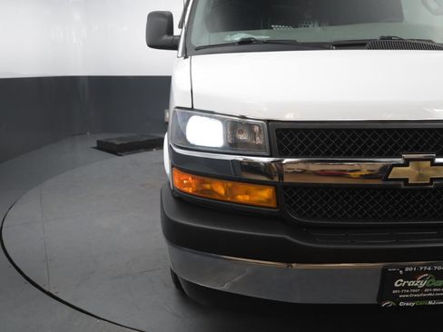 Used 2020 Chevrolet Express 2500 w/ Driver Convenience Package image 9