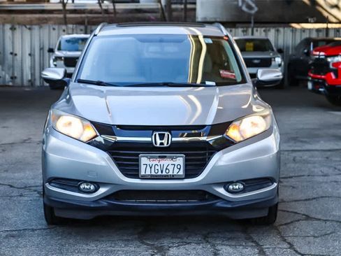 Used 2017 Honda HR-V EX-L image 2
