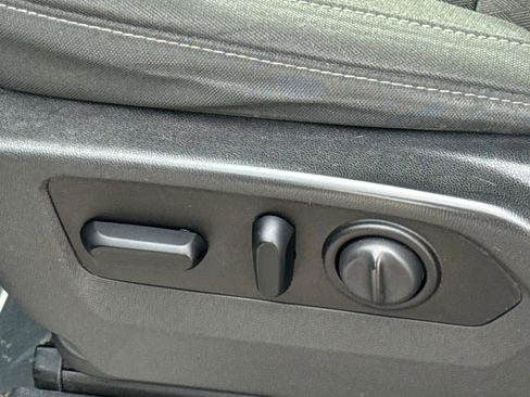 Used 2021 Chevrolet Silverado 1500 LT Trail Boss image 24