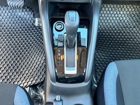 Certified 2025 Nissan Versa SV image 27