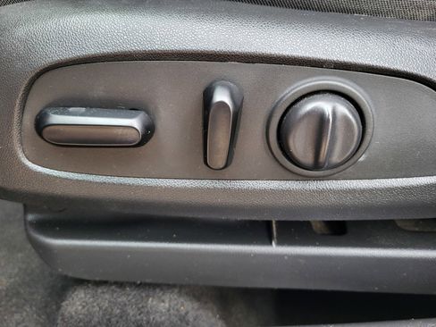 Used 2021 Chevrolet TrailBlazer LT image 28