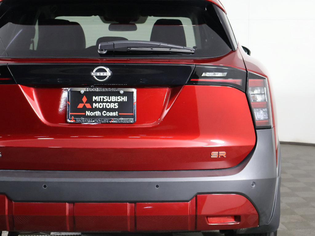 Used 2025 Nissan Kicks SR FWD image 16