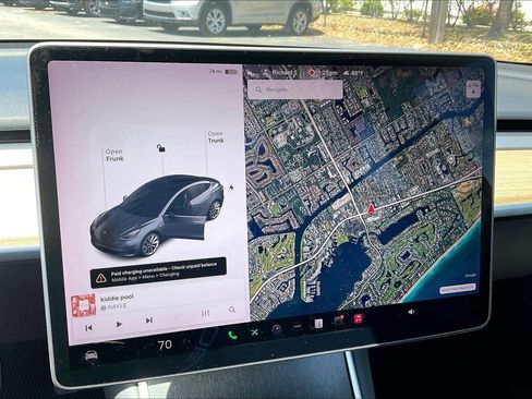 Used 2018 Tesla Model 3 Long Range image 13