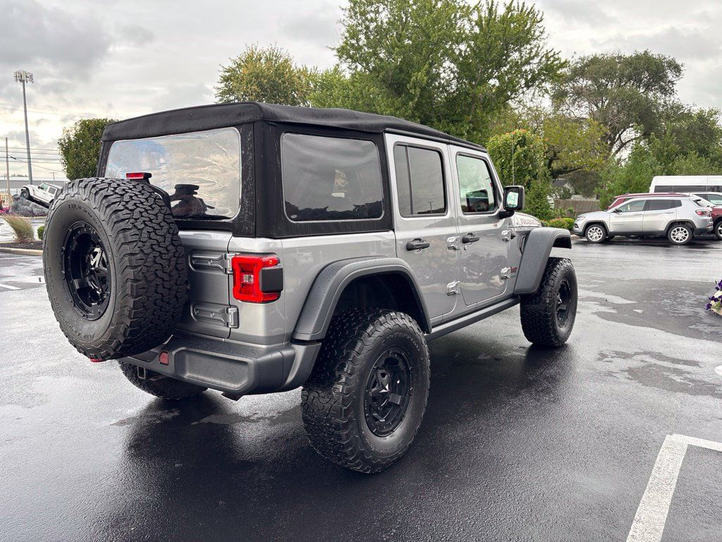 Used 2018 Jeep Wrangler Unlimited Rubicon AWD/4WD image 5
