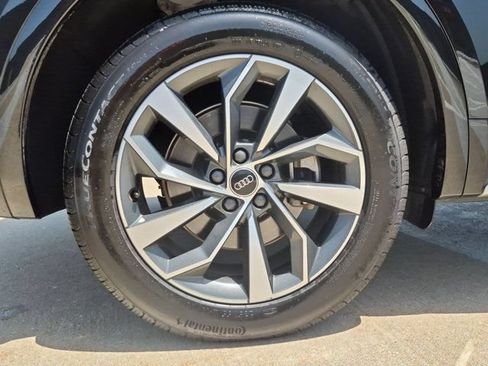 Used 2023 Audi Q5 2.0T Premium w/ Convenience Package AWD/4WD image 28