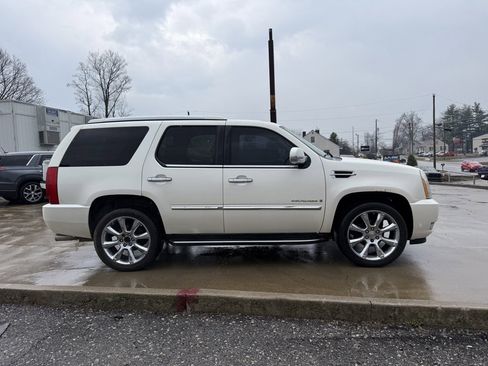Used 2008 Cadillac Escalade AWD image 5