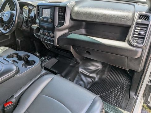 Used 2024 RAM 3500 Tradesman w/ Chrome Appearance Group AWD/4WD image 20