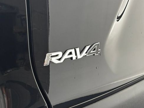 Used 2024 Toyota RAV4 LE AWD/4WD image 7