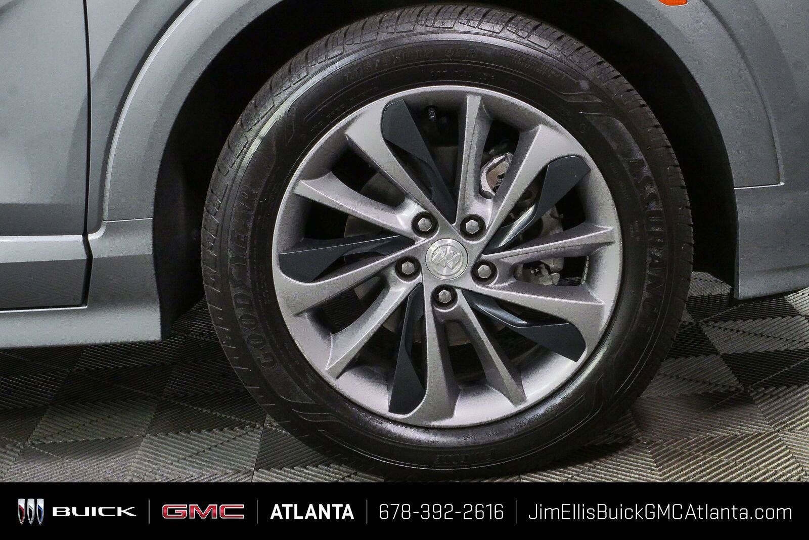 Used 2023 Buick Encore GX Select w/ Sport Touring Package FWD image 33
