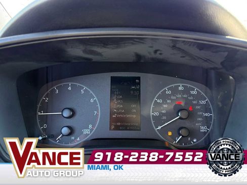 Used 2024 Toyota Corolla SE image 32