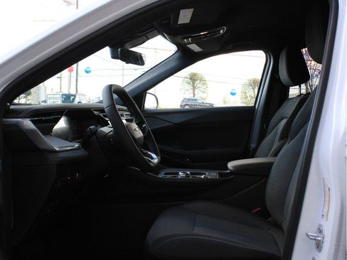 New 2026 Jeep Cherokee Laredo AWD/4WD image 11
