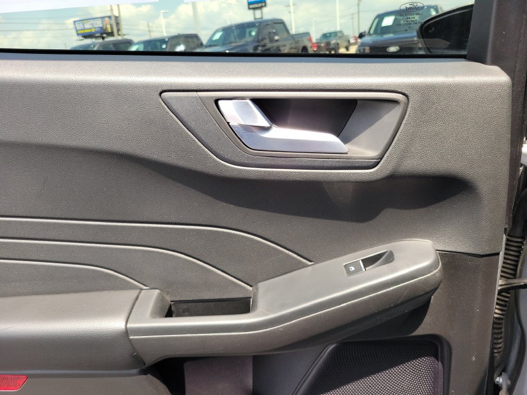 Certified 2023 Ford Escape ST-Line w/ Tech Pack #1 FWD image 15