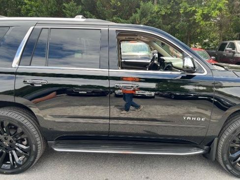Used 2017 Chevrolet Tahoe Premier AWD/4WD image 7