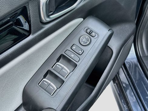 Used 2025 Honda Civic Sport image 17