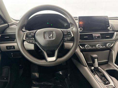 Used 2019 Honda Accord EX image 30