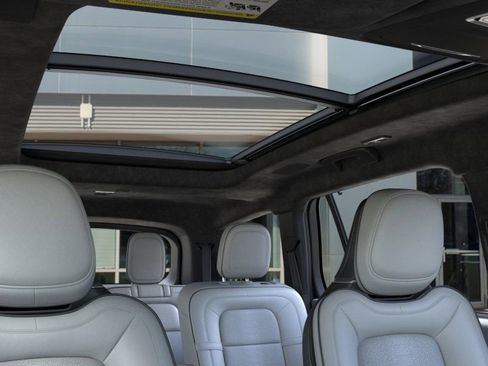 New 2025 Lincoln Aviator Black Label AWD/4WD image 22