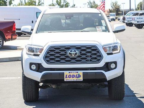 Used 2020 Toyota Tacoma TRD Off-Road image 6