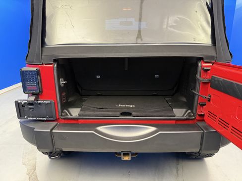 Used 2017 Jeep Wrangler Sport AWD/4WD image 23