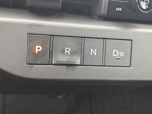 New 2026 Nissan Leaf image 17